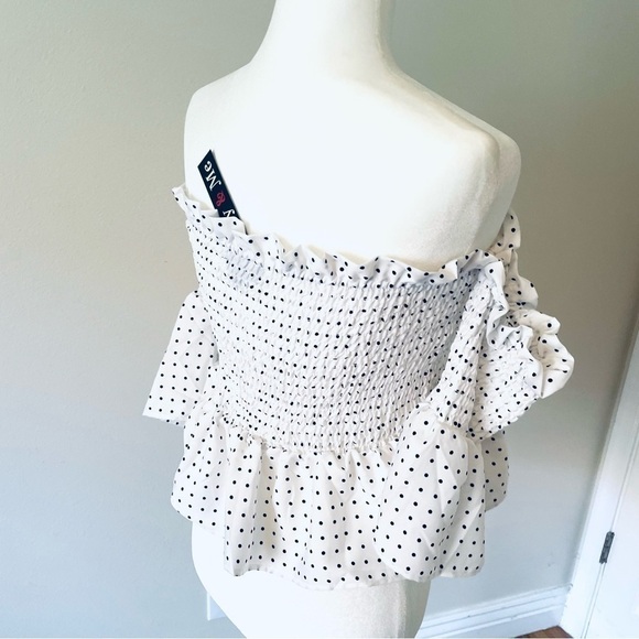 Polka Dot Off Shoulder Flounce Sleeve Crop Top - Size Large - Picture 6 of 13